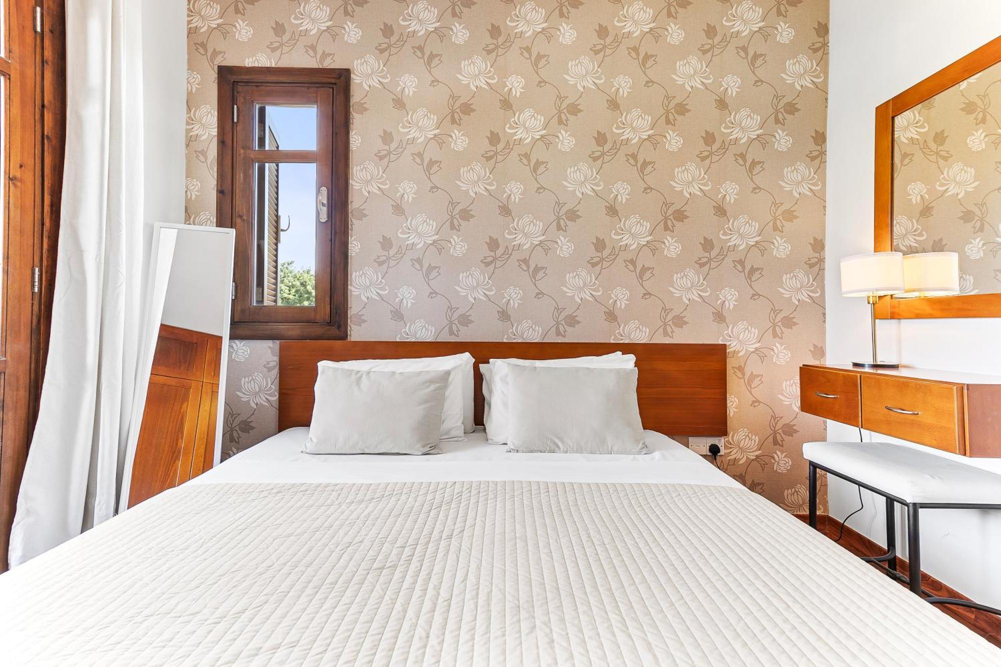 2 Bedroom Apartment Assia With Communal Pool, Aphrodite Hills Resort Kouklia Exterior foto