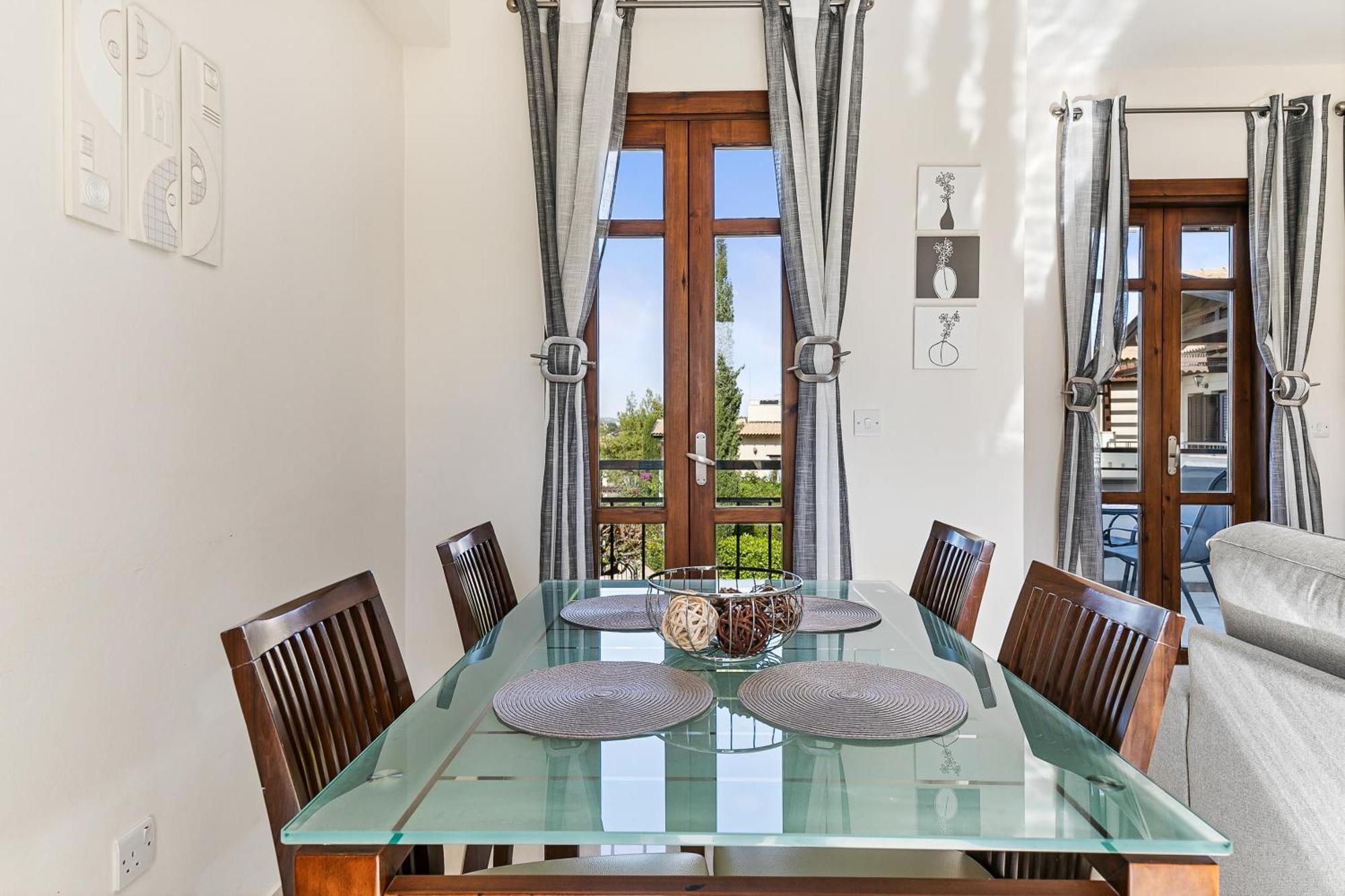 2 Bedroom Apartment Assia With Communal Pool, Aphrodite Hills Resort Kouklia Exterior foto